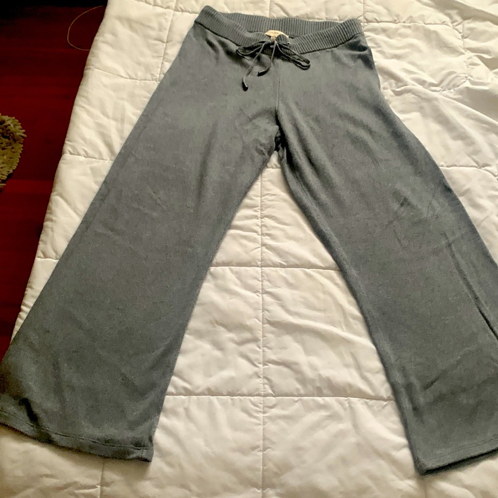 Jones New York pearl grey knit sports pants straight leg ribbed tie waist size L